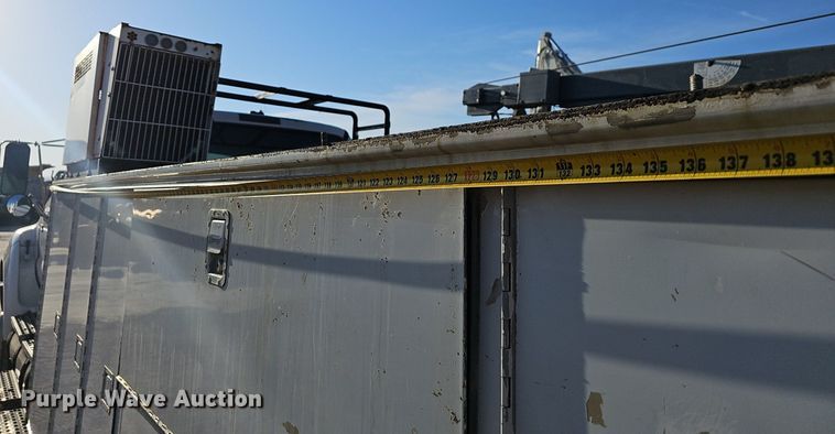 image for item EJ6214 2009 Ford F750 Super Duty XL utility / service truck