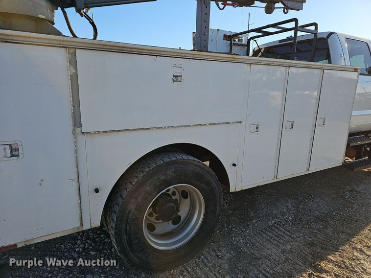 image for item EJ6214 2009 Ford F750 Super Duty XL utility / service truck