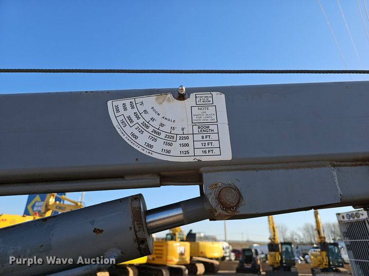 image for item EJ6214 2009 Ford F750 Super Duty XL utility / service truck