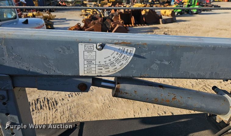 image for item EJ6214 2009 Ford F750 Super Duty XL utility / service truck