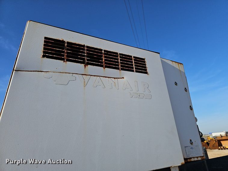 image for item EJ6214 2009 Ford F750 Super Duty XL utility / service truck