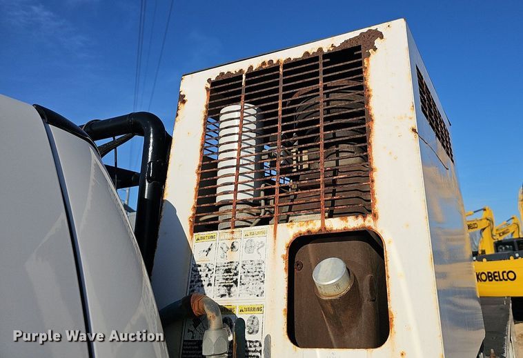 image for item EJ6214 2009 Ford F750 Super Duty XL utility / service truck