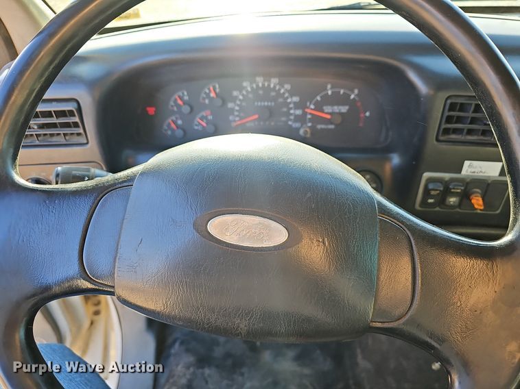 image for item EJ6214 2009 Ford F750 Super Duty XL utility / service truck