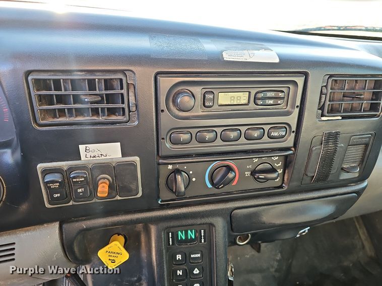 image for item EJ6214 2009 Ford F750 Super Duty XL utility / service truck