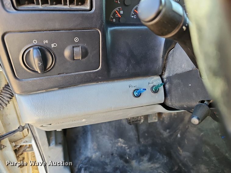 image for item EJ6214 2009 Ford F750 Super Duty XL utility / service truck