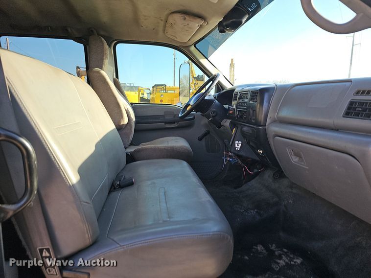 image for item EJ6214 2009 Ford F750 Super Duty XL utility / service truck