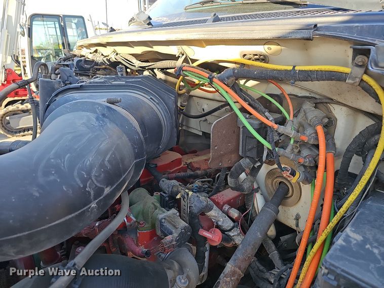 image for item EJ6214 2009 Ford F750 Super Duty XL utility / service truck