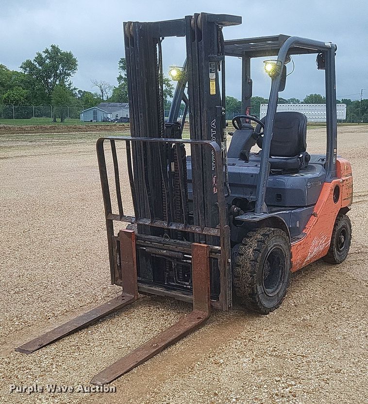 image for item EJ7983 Toyota  8FDU25 forklift