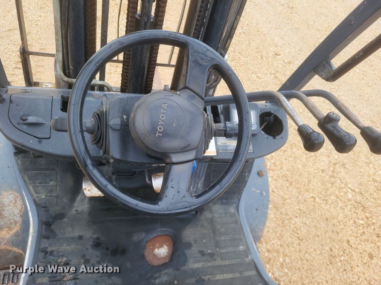 image for item EJ7983 Toyota  8FDU25 forklift