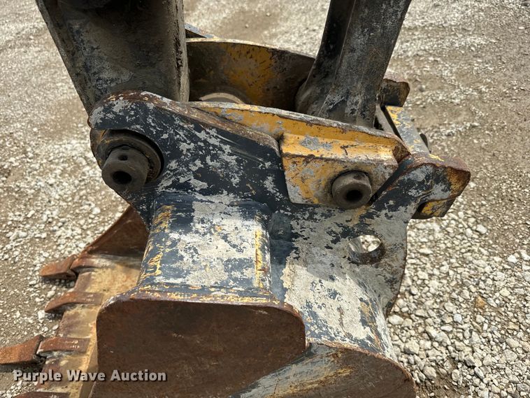 image for item EK1337 2012 John Deere 60D mini excavator