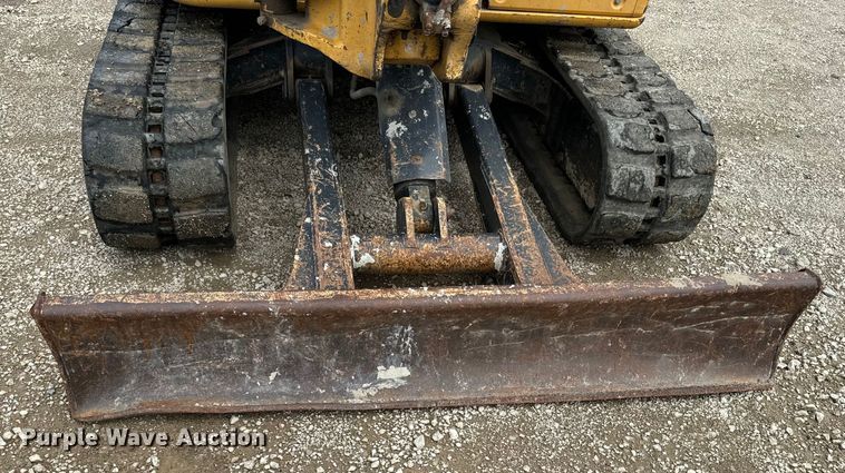 image for item EK1337 2012 John Deere 60D mini excavator