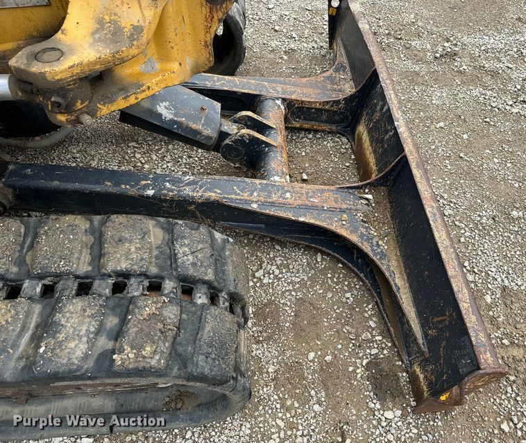 image for item EK1337 2012 John Deere 60D mini excavator