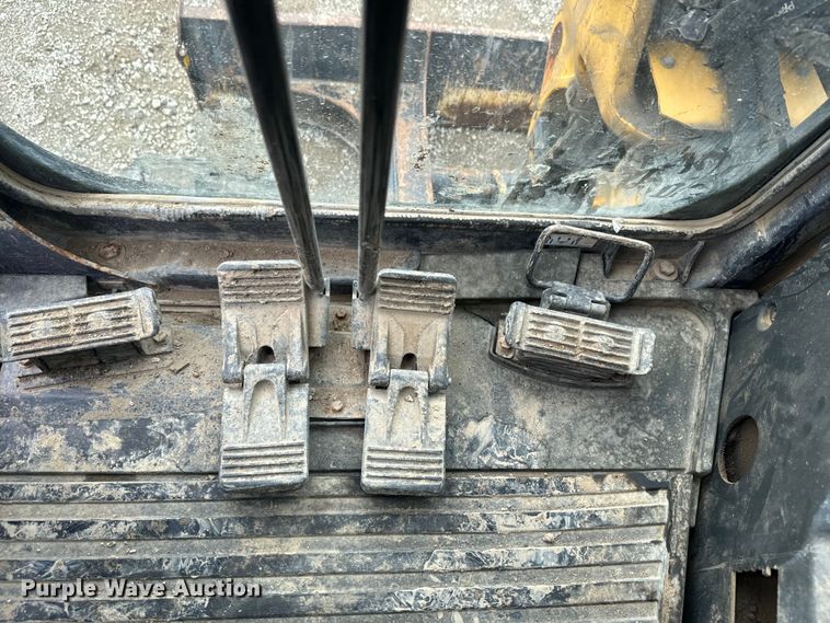 image for item EK1337 2012 John Deere 60D mini excavator