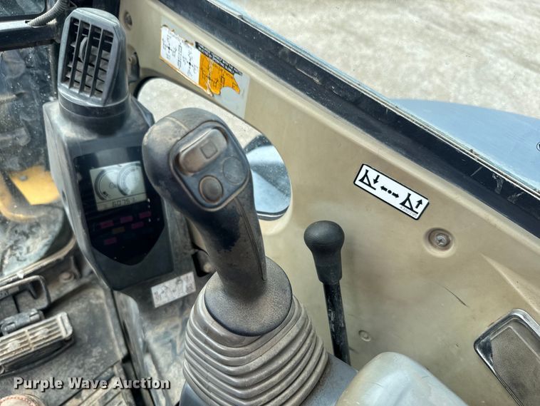 image for item EK1337 2012 John Deere 60D mini excavator