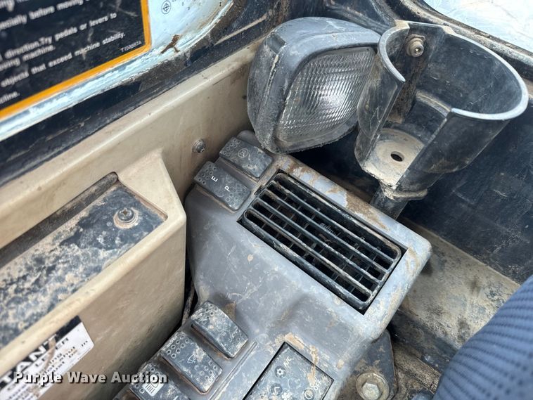 image for item EK1337 2012 John Deere 60D mini excavator