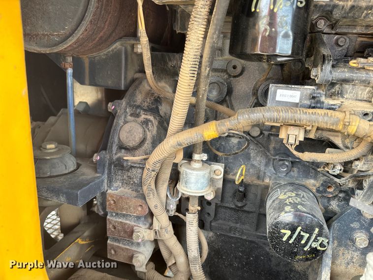 image for item EK1337 2012 John Deere 60D mini excavator