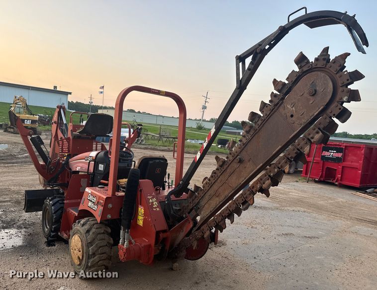 image for item EK1346 2013 Ditch Witch RT45 trencher