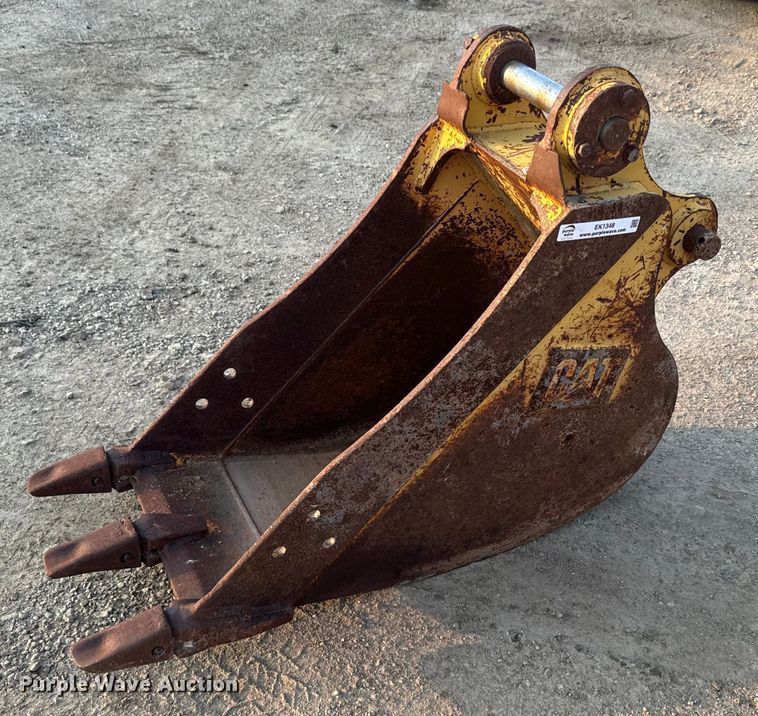 image for item EK1348 Caterpillar excavator bucket