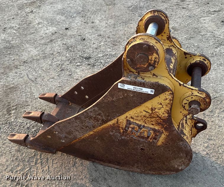image for item EK1348 Caterpillar excavator bucket
