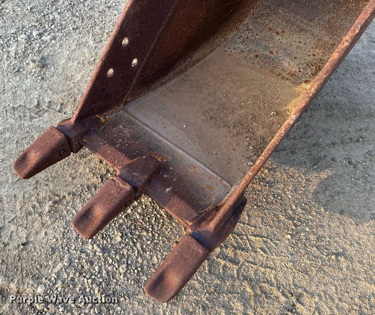 image for item EK1348 Caterpillar excavator bucket