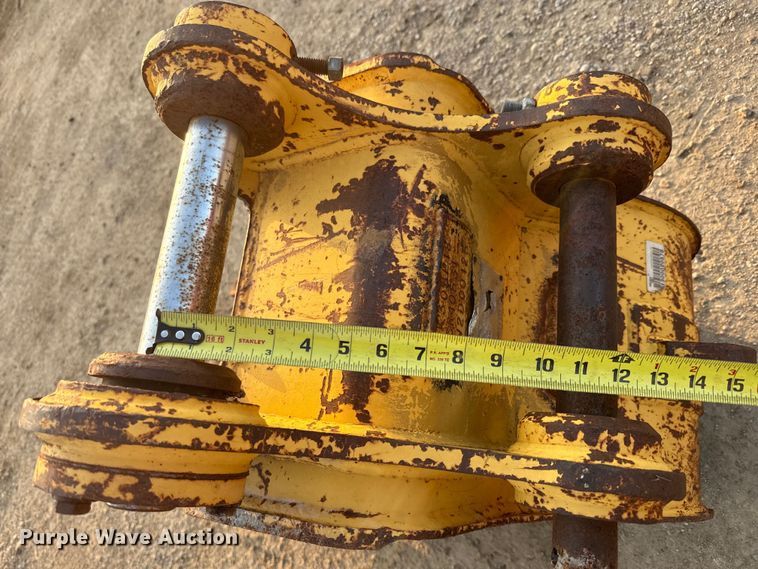 image for item EK1348 Caterpillar excavator bucket