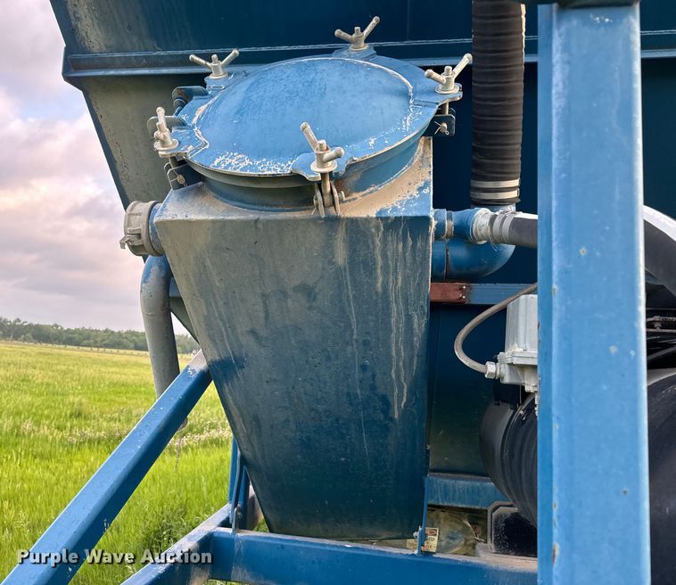 image for item EK1350 2013 CT Fabrication FAS/39 tank trailer