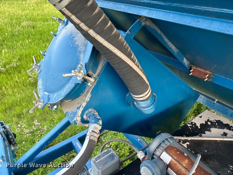 image for item EK1350 2013 CT Fabrication FAS/39 tank trailer