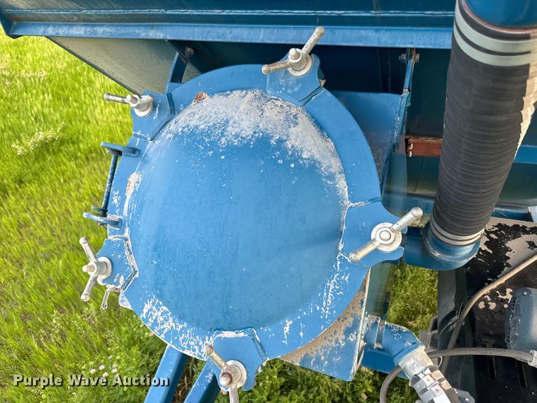 image for item EK1350 2013 CT Fabrication FAS/39 tank trailer