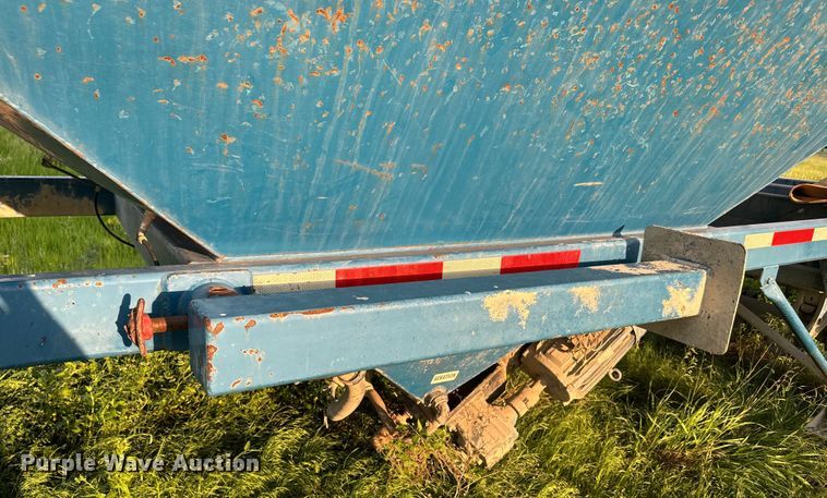 image for item EK1350 2013 CT Fabrication FAS/39 tank trailer