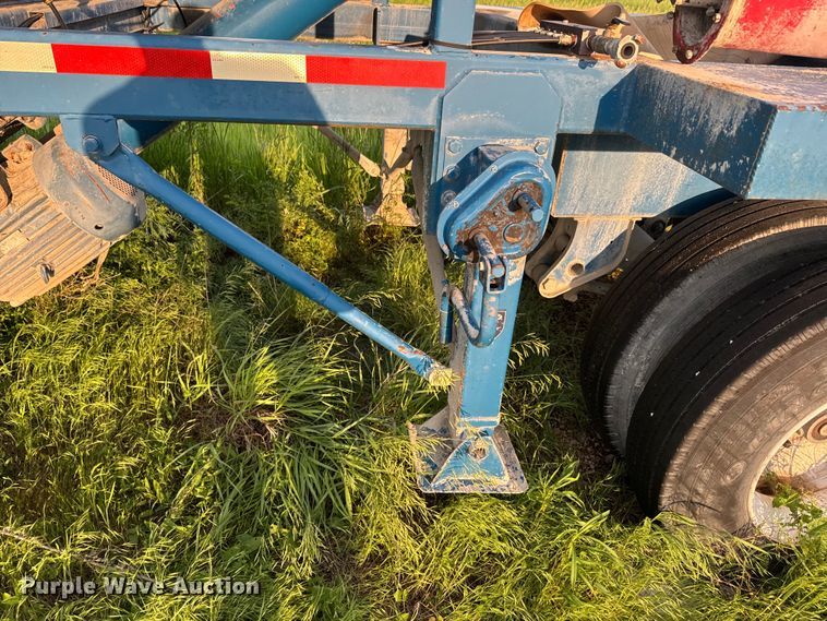 image for item EK1350 2013 CT Fabrication FAS/39 tank trailer