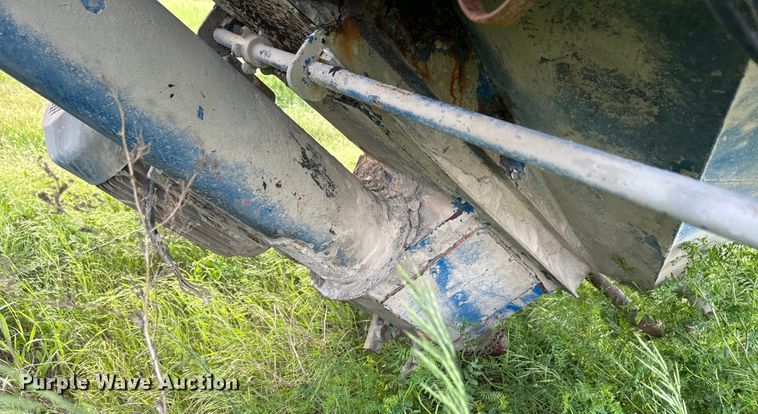 image for item EK1350 2013 CT Fabrication FAS/39 tank trailer