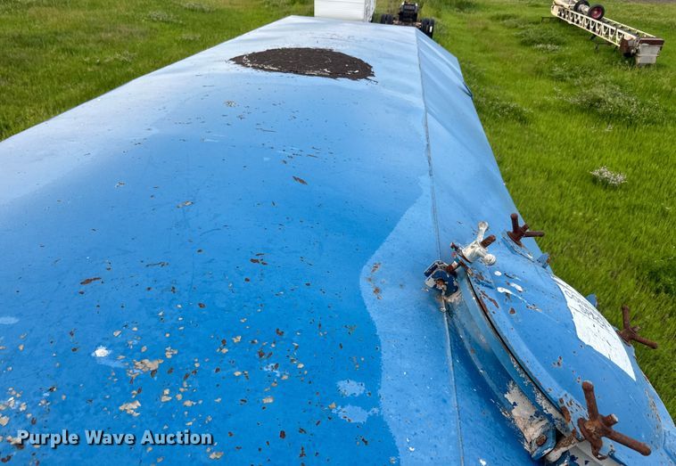 image for item EK1350 2013 CT Fabrication FAS/39 tank trailer