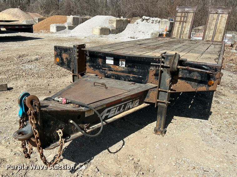image for item EK4141 2013 Felling FT-40-2 TA tilt deck equipment trailer