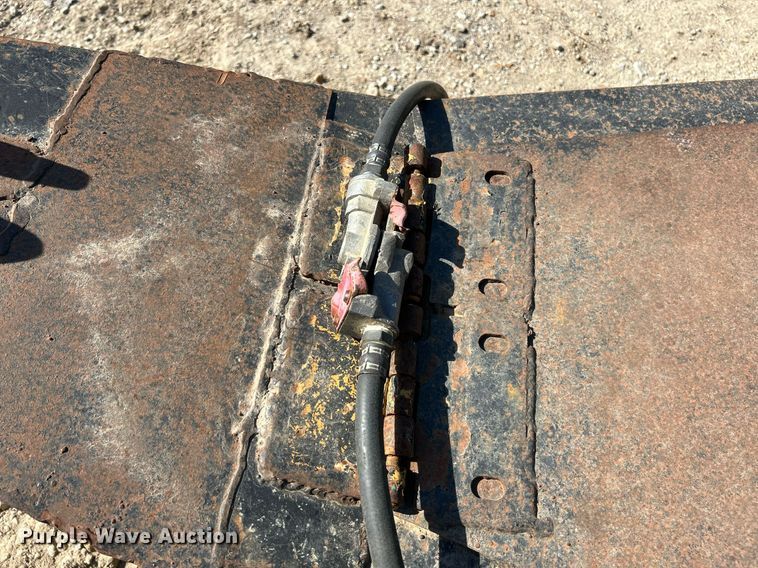 image for item EK4141 2013 Felling FT-40-2 TA tilt deck equipment trailer