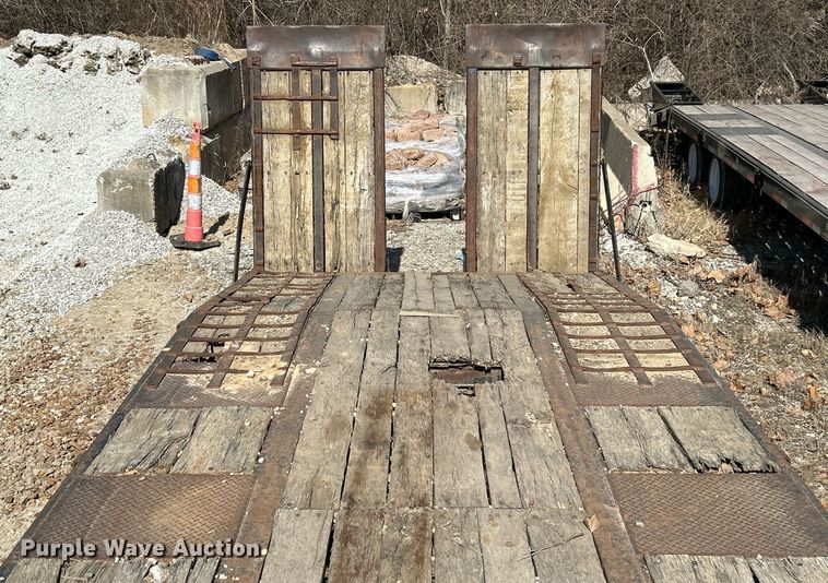 image for item EK4141 2013 Felling FT-40-2 TA tilt deck equipment trailer