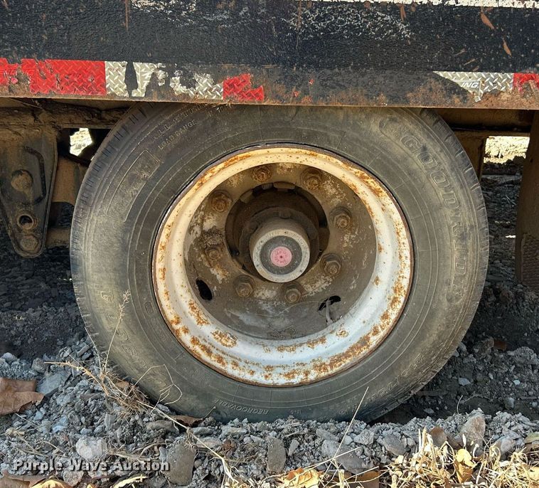 image for item EK4141 2013 Felling FT-40-2 TA tilt deck equipment trailer