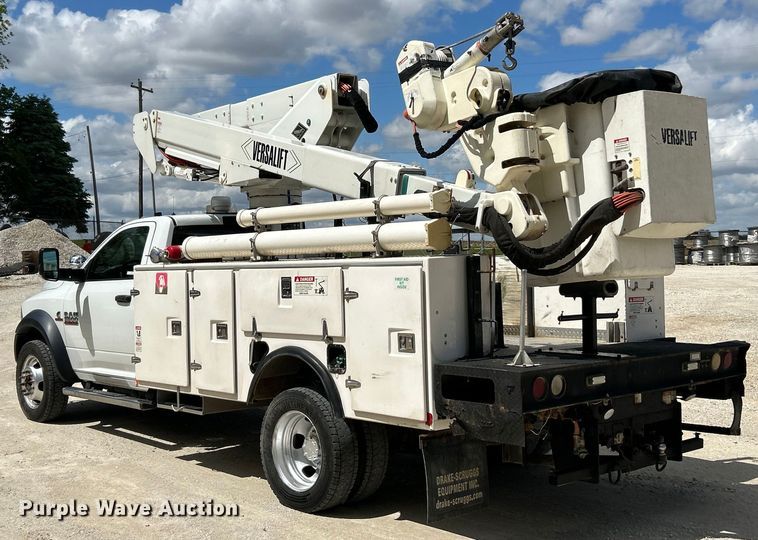 image for item EK4618 2014 Dodge  Ram 5500HD bucket truck