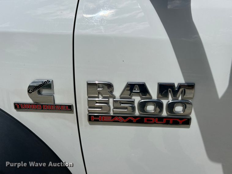 image for item EK4618 2014 Dodge  Ram 5500HD bucket truck