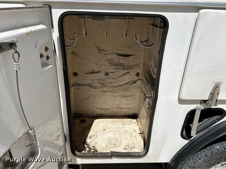 image for item EK4618 2014 Dodge  Ram 5500HD bucket truck