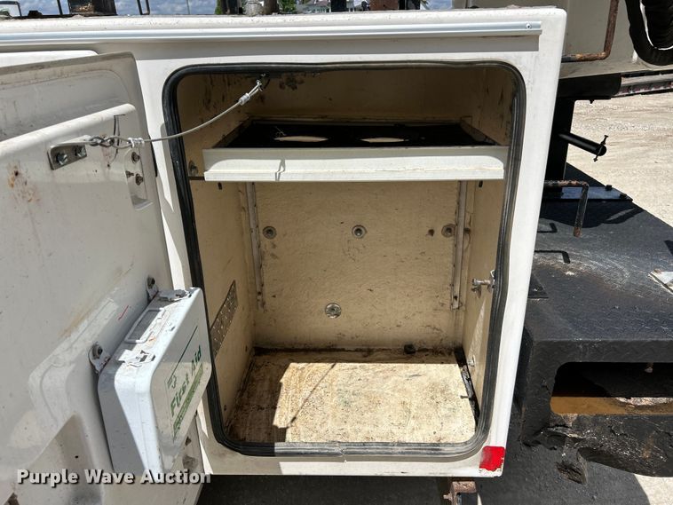 image for item EK4618 2014 Dodge  Ram 5500HD bucket truck