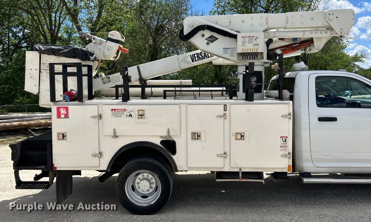 image for item EK4618 2014 Dodge  Ram 5500HD bucket truck