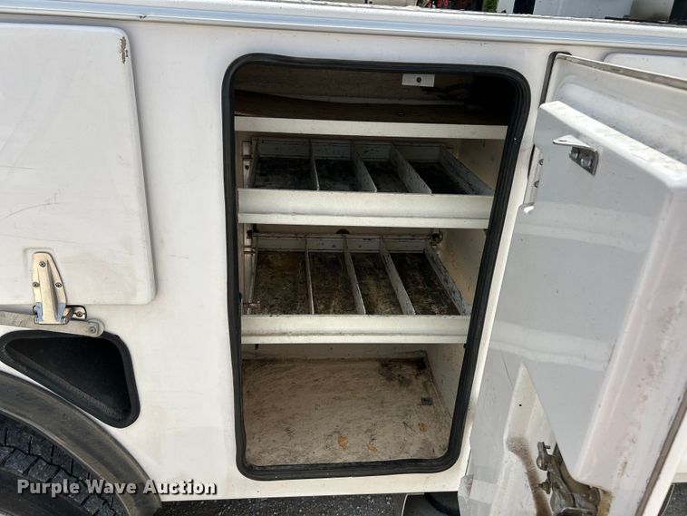 image for item EK4618 2014 Dodge  Ram 5500HD bucket truck