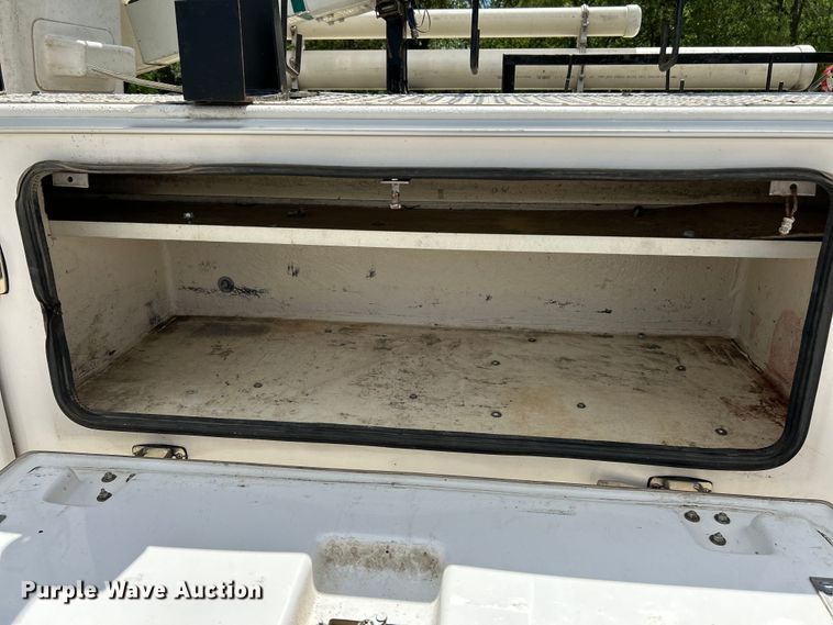 image for item EK4618 2014 Dodge  Ram 5500HD bucket truck