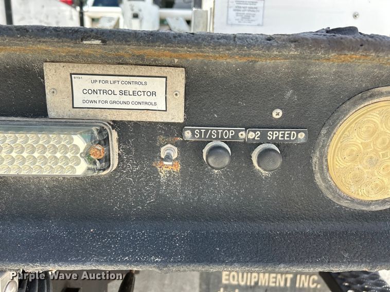 image for item EK4618 2014 Dodge  Ram 5500HD bucket truck