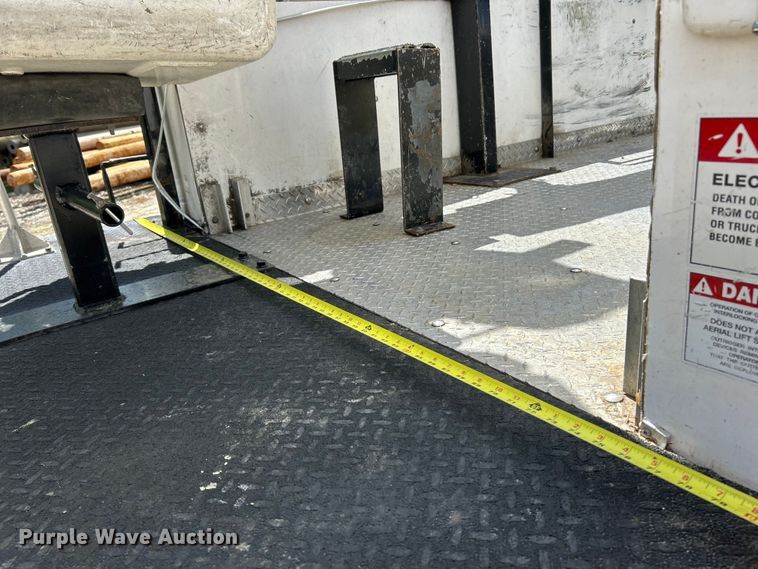 image for item EK4618 2014 Dodge  Ram 5500HD bucket truck