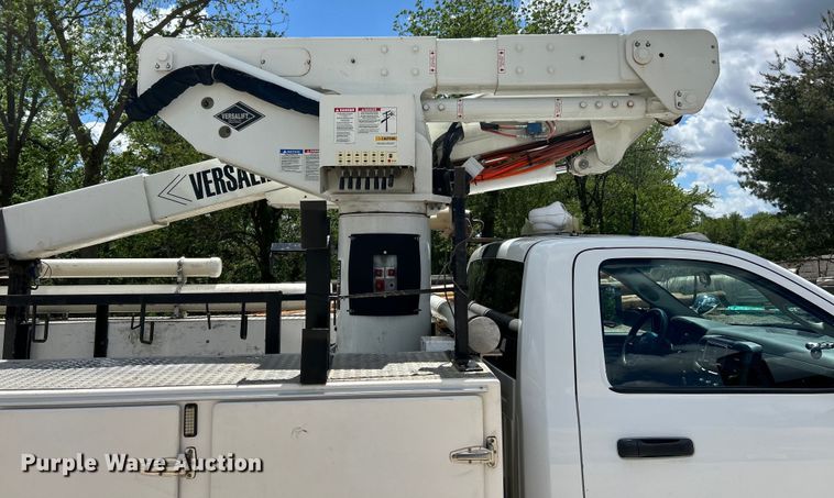 image for item EK4618 2014 Dodge  Ram 5500HD bucket truck