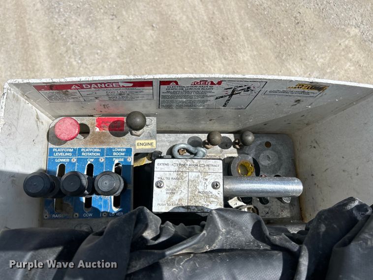 image for item EK4618 2014 Dodge  Ram 5500HD bucket truck