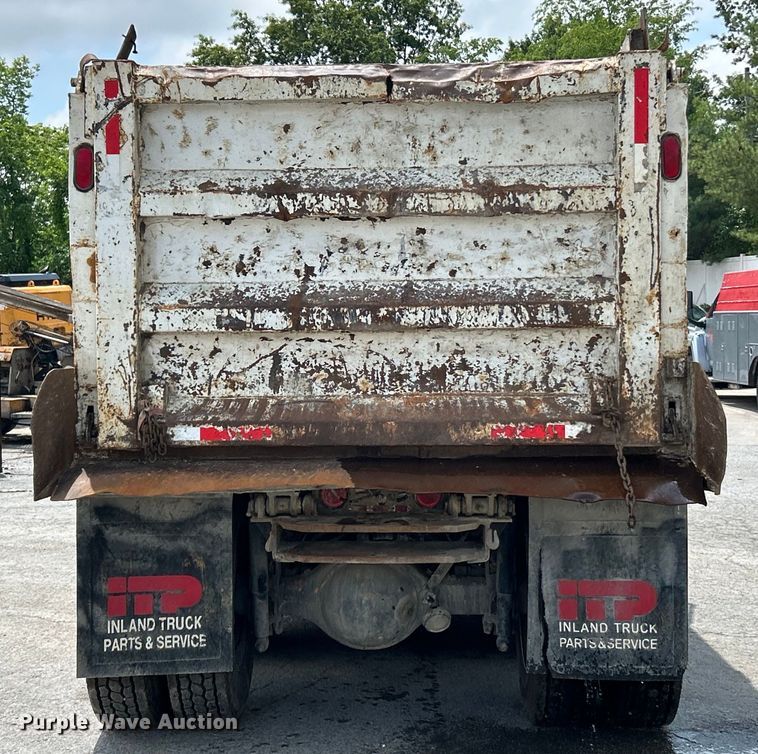 image for item EK4653 2000 Sterling L-Line dump truck