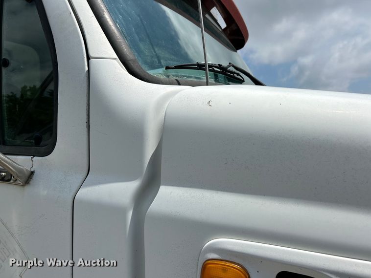 image for item EK4653 2000 Sterling L-Line dump truck