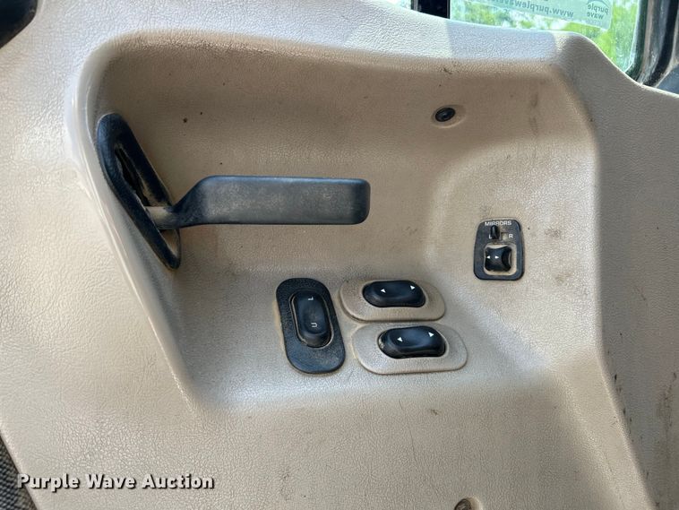 image for item EK4653 2000 Sterling L-Line dump truck